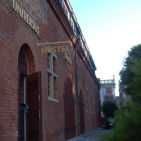 Universus Hostel *